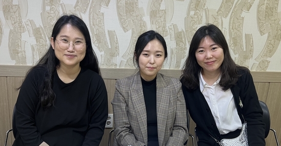 2-1초 신설학교 추진위 대표 허새암, 연구위원 박영미, 서기 김혜진 