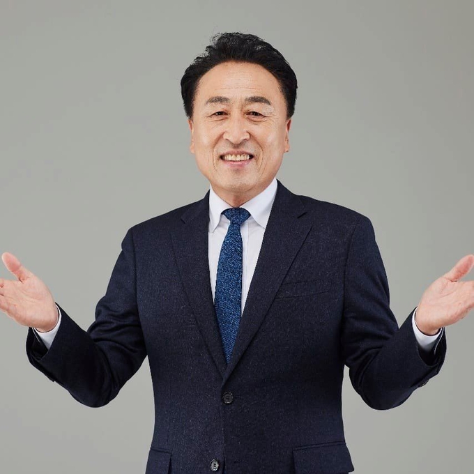 김홍성 (사) 기본사회 화성본부 상임대표