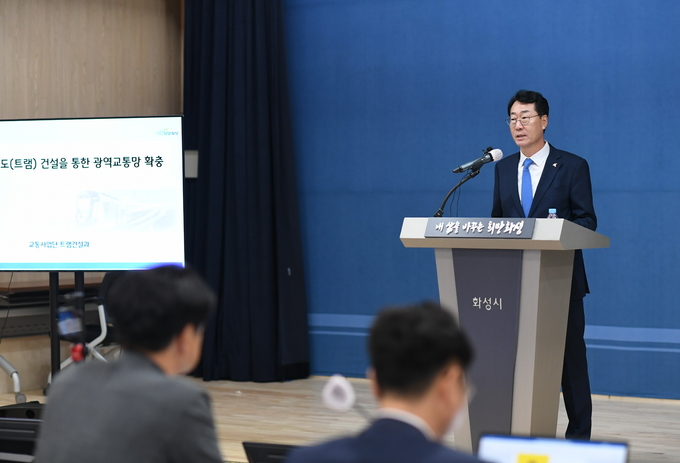 시정 브리핑 중인 정명근 화성시장 (사진- 화성시청제공)