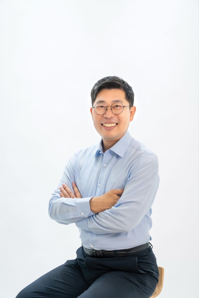 나원주 (화성 병 국회의원 출마예정자/ 100만화성시민연구원 원장/ 화성산업진흥원 초대원장/ 문재인정부 청와대 행정관)