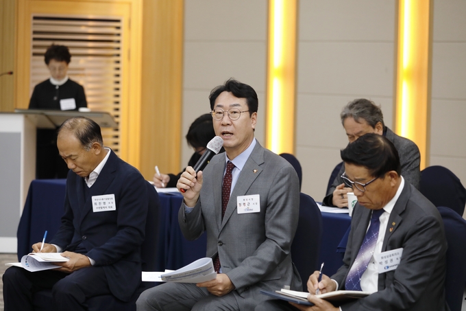 간담회 중인 정명근 화성시장
