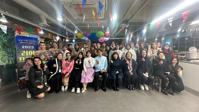 제 3회 러이끄라통 축제 참여 단체 사진