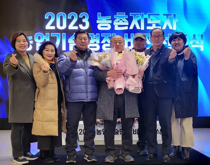 이상환 한국농촌지도자화성시연합회장, '수도작분야 농촌지도자 농업기술 명장'으로 선정