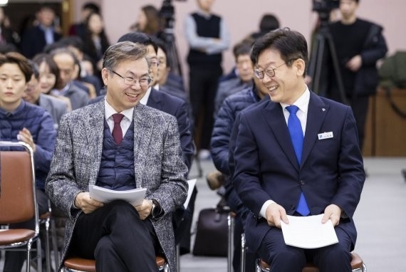 이한주 후원회장과 이재명 대표