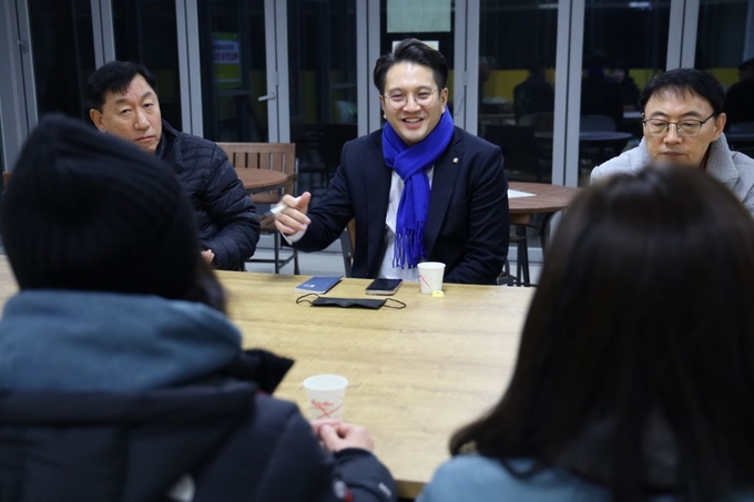 전용기 국회의원