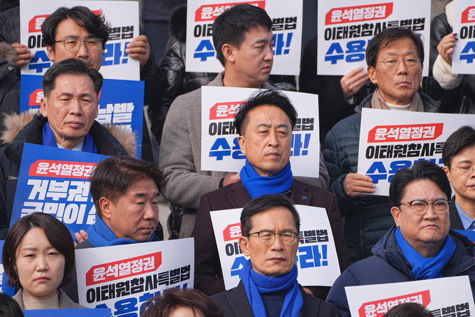 사진 중앙 김홍성 예비후보 (화성시갑, 더불어민주당) 