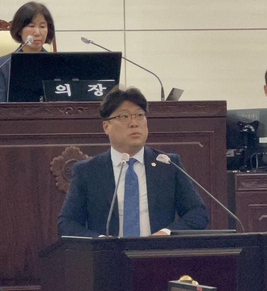 5분 발언 중인 김영수 의원 (사진- 박상희 기자)