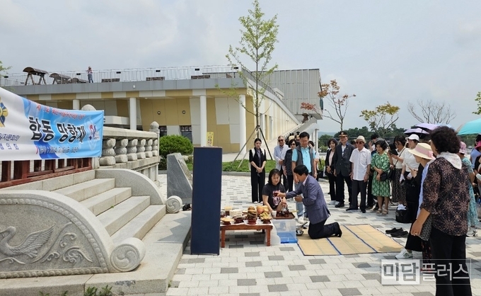 민주평통 북한이탈주민의 날 망향제 (사진 - 화성시청 제공) 