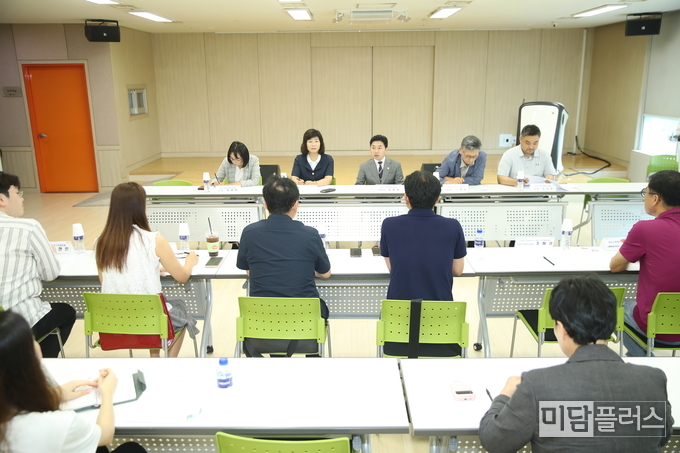 화성시의회 문화복지위원회 간담회 (사진 - 화성시의회 제공) 
