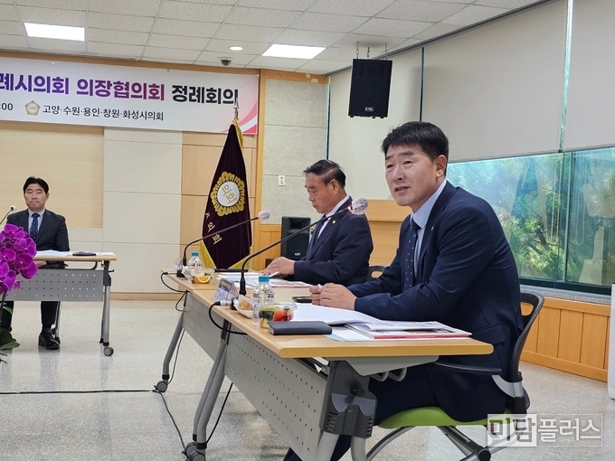 배정수 화성시의회 의장 ( 사진 - 화성시의회 제공) 
