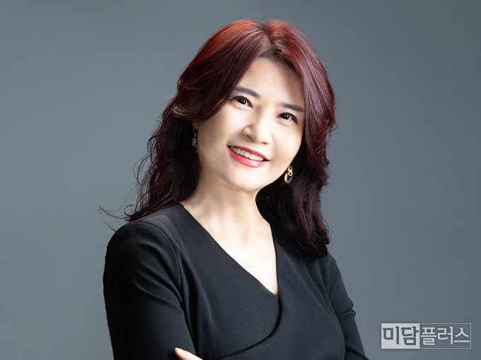 문화예술경영학 박사ㆍ문화자치 시민협의체 공동운영위원장 신사임
